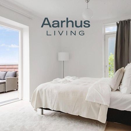 Grand Penthouse Suite With Private Rooftop Terrace Arhus Bagian luar foto